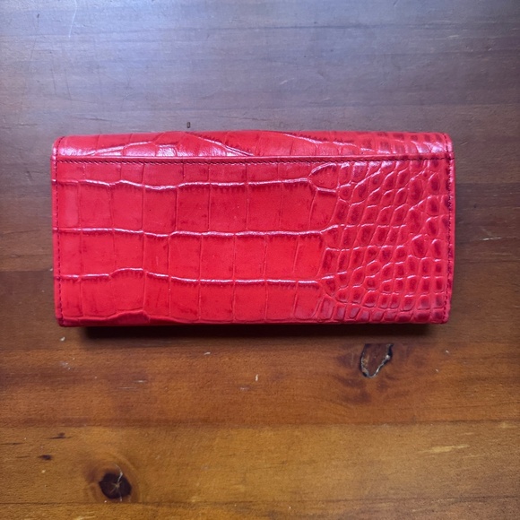 Kate Spade Red/ Coral Croc-Embossed Clutch Wallet - Picture 2 of 11
